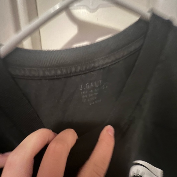 Brandy Melville t-shirt - Picture 2 of 3